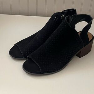 Lucky Brand Laser cut suede Black Open-Toe Block Heels sling back 8.5